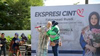 Ratusan Driver Ojol Ambil Peran Dalam Ekspresi Cinta Fatmawati Rusdi