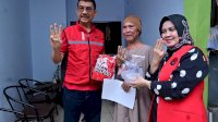 PDIP Sulsel Bagi-bagi Telur sebagai Langkah Pencegahan Stunting di Kota Makassar