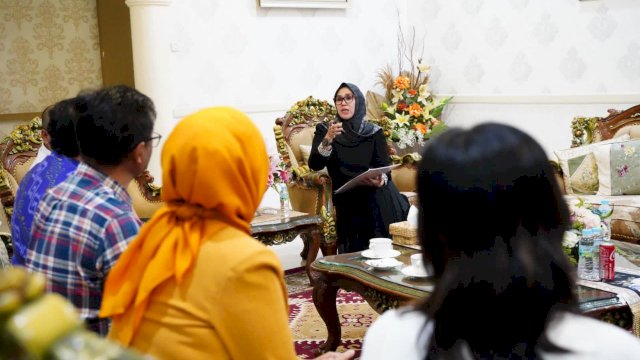 Pemerintah Provinsi Sulawesi Selatan (Pemprov Sulsel) mengantarkan berkas hasil seleksi Calon Anggota Komisi Informasi (KI) Prov. Sulsel Periode 2023-2027 kepada Ketua DPRD Sulsel Andi Ina Kartika Sari, Rabu (06/12/2023).