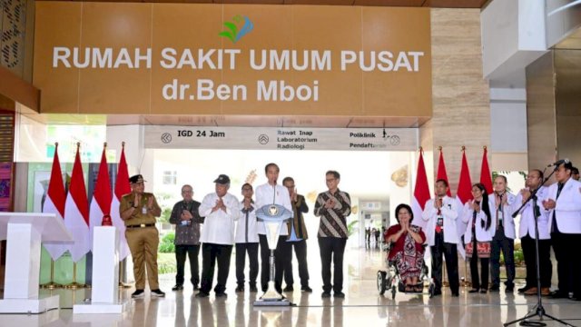 Presiden Joko Widodo meresmikan Rumah Sakit Umum Pusat (RSUP) dr. Ben Mboi, Kupang, Nusa Tenggara Timur (NTT), Rabu (6/12/2023).&nbsp;