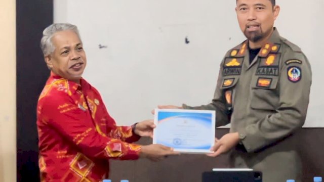 Satpol PP Sulsel Raih Penghargaan Sebagai OPD Paling Tertib Arsip