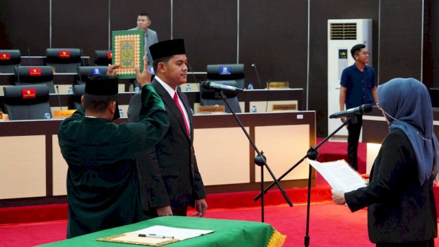 Ketua DPRD Sulsel Pimpin Pengambilan Sumpah Dan Janji Muhammad Aslim