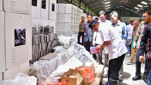 Logistik Pemilu di Kabupaten Luwu Timur sudah dalam kondisi aman. Gudang logistiknya juga representatif, dan aman dari banjir.