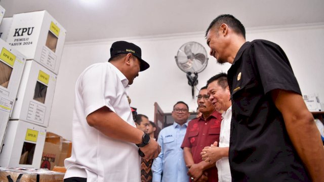 Pemilihan Umum (Pemilu) 2024 di Provinsi Sulawesi Selatan (Sulsel) berlangsung dengan lancar dan minim kendala. Penjabat Gubernur Sulsel, Bahtiar Baharuddin, menyampaikan hasil pemantauan di hampir seluruh kabupaten kota di wilayah tersebut pada Kamis, 25 Januari 2024.
