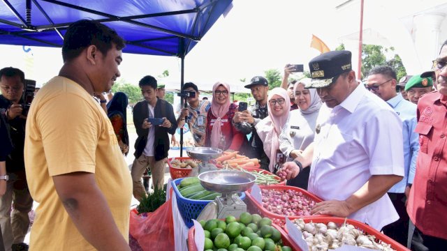 Kota Palopo mencatatkan angka inflasi terendah di Provinsi Sulawesi Selatan. Meskipun demikian, Pemerintah Provinsi (Pemprov) Sulawesi Selatan bersinergi dengan Bulog tetap menyelenggarakan Gerakan Pangan Murah (GPM) di daerah ini. 