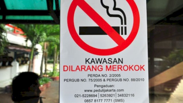 Pemerintah Kota Makassar tengah menyelesaikan penyusunan aturan terkait Kawasan Tanpa Rokok (KTR) yang akan diterapkan di internal pemerintahan. 
