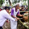 Pj Gubernur Sulsel Serahkan Bantuan Senilai Rp2 Miliar untuk Rumah Tangga Miskin di Soppeng