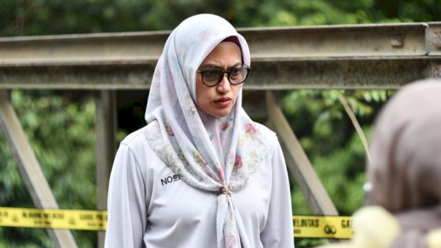 Bupati Luwu Utara, Indah Putri Indriani, Tinjau Langsung Jembatan Salu Rongkong Pasca-Insiden dan Laporkan Kondisi ke Gubernur