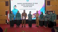 Indira Yusuf Ismail: Komitmen Transparansi dan Akuntabilitas, TP PKK Kota Makassar Serahkan LPJ Kegiatan Tahun 2023