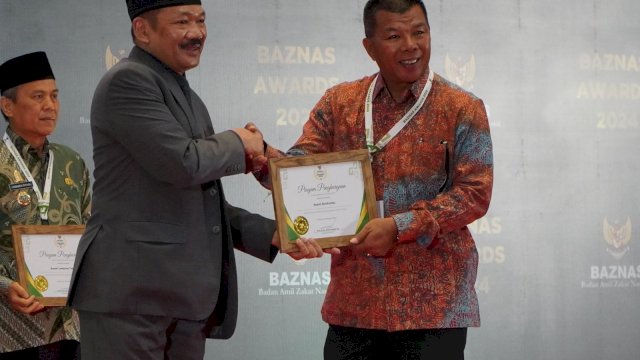 Andi Utta Meraih Baznas Award 2024 untuk Kepala Daerah Pendukung Pengelolaan Zakat Terbaik