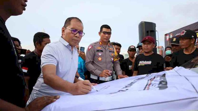 Wali Kota Makassar, Moh Ramdhan Pomanto, terus menggerakkan deklarasi Pemilu Damai dan Berkualitas 2024, yang akan diselenggarakan pada 14 Februari mendatang.