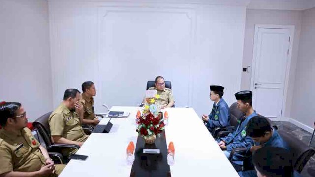 Wali Kota Makassar Moh Ramdhan Pomanto (Danny) mengajak Pimpinan Cabang (PC) Ikatan Pelajar Nahdatul Ulama (IPNU) Makassar dan Ikatan Pelajar Muhammadiyah (IPM)