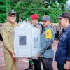 Bupati Barru Memimpin Seremoni Distribusi Logistik Pemilu 2024 dan Apel Pergeseran Pasukan Operasi Mantap Brata