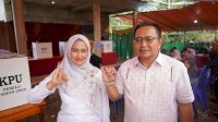 Bupati Luwu Utara, Indah Putri Indriani, Berikan Contoh dengan Nyoblos di TPS 06 Saptamarga, Ajak Masyarakat untuk Kawal Demokrasi