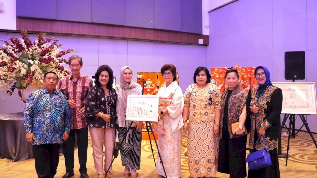 Ketua DPRD Sulawesi Selatan (Sulsel), Andi Ina Kartika Sari, bergabung dengan ratusan undangan dalam perayaan hari kelahiran Kaisar Jepang, Naruhito, yang diselenggarakan oleh Konjen Jepang di Hotel Four Points by Sheraton pada Rabu malam, 21 Februari 2024.