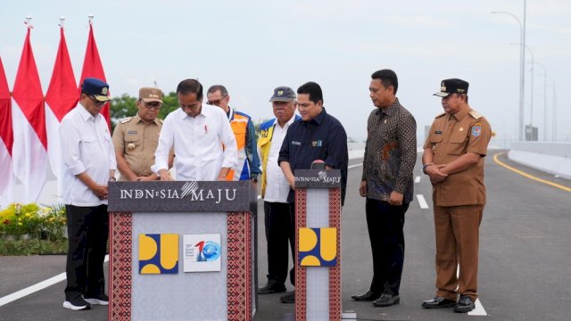 rotoar.id, Makassar  - Direktorat Jenderal Penyelenggaraan Pos dan Informatika Kementerian Komunikasi dan Informatika Republik Indonesia (Kemkominfo RI) menggelar acara sosialisasi Pusat 