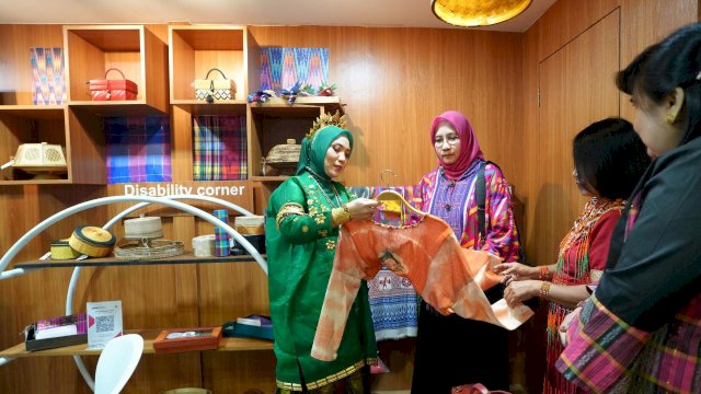 Pada Pameran Kerajinan International Handicraft Trade Fair (Inacraft) 2024, yang berlangsung dari tanggal 28 Februari hingga 3 Maret 2024 di Jakarta Convention Center (JCC) Senayan, 