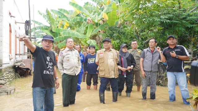Pj. Bupati Luwu Tinjau Dampak Banjir di 3 Kecamatan, Sampaikan Langkah Penanggulangan