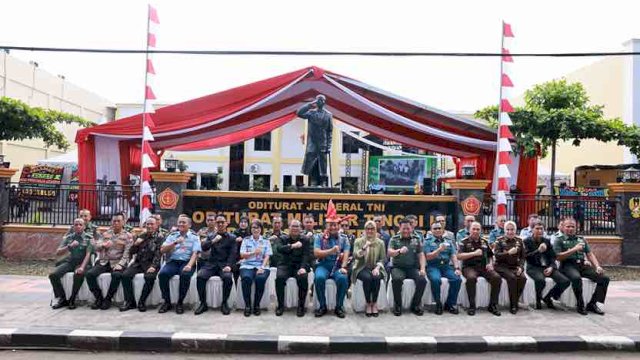 Wali Kota Makassar, Moh Ramdhan Pomanto, menyatakan kehormatan dan kebahagiaan dirinya serta masyarakat Makassar atas peresmian Gedung Otmilti IV Makassar dan Patung Jenderal Sudirman.