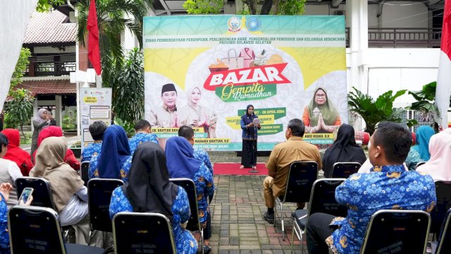 Pemerintah Provinsi (Pemprov) Sulawesi Selatan, melalui Dinas Pemberdayaan Perempuan, Perlindungan Anak, Pengendalian Penduduk, dan Keluarga Berencana, menggelar Bazar Gempita Ramadan dari tanggal 18 Maret hingga 5 April 2024, di Pelataran Kantor Gubernur Sulsel.