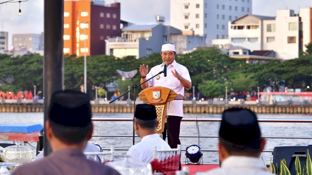 Pemerintah Provinsi Sulawesi Selatan (Sulsel) bersama Pemerintah Kabupaten Bone akan menggelar Buka Puasa Akbar sebagai bagian dari program Sulsel Berbagi Bahagia di Bulan Suci Ramadan 1445 Hijriah.