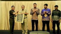Danny Pomanto Dianugerahi Penghargaan sebagai Teladan Kepala Daerah oleh Kejaksaan Tinggi Sulawesi Selatan