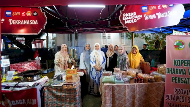 Pada malam ke-12 Ramadan, Penjabat Ketua Tim Penggerak PKK Sulawesi Selatan, Sofha Marwah Bahtiar, menyempatkan waktu untuk mengunjungi Pasar Ramadan Mulo yang berlokasi di Gedung Mulo, Jalan Jenderal Sudirman No.23 Makassar.