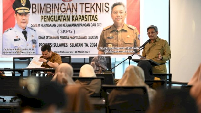 Dinas Ketahanan Pangan Provinsi Sulsel menggelar Bimbingan Teknis (Bimtek) Penguatan Kapasitas Sistem Peringatan Dini Kewaspadaan Pangan dan Gizi (SKPG) Tahun Anggaran 2024, di Hotel Vakasa Makassar, Selasa, 26 Maret 2024.