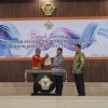 PJ Bupati Luwu Serahkan LKPD TA 2023 ke BPK