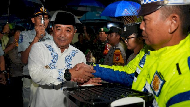 PJ Gubernur  dan Kapolda Sulsel Tinjau Pos Pengamanan Terpadu Menyambut Malam Takbiran