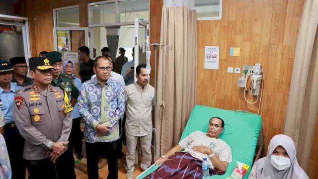 Danny dan Pj Gubernur Memastikan Kesiapan Layanan Kesehatan di Makassar saat Lebaran