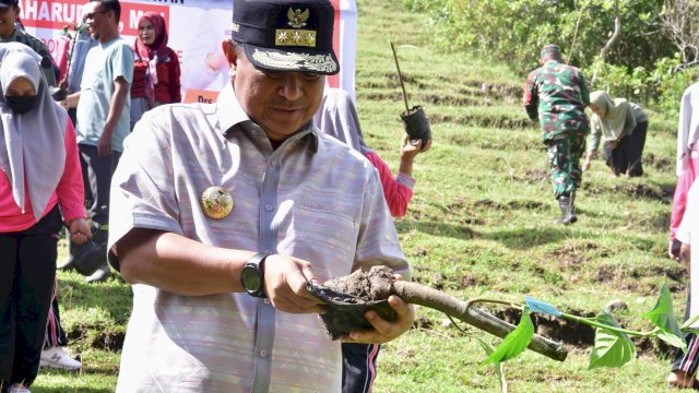Pj Gubernur Bahtiar Prihatin atas Banjir di Kabupaten Luwu: Serukan Kolaborasi Lindungi Lingkungan Sulsel