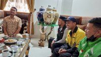 Komunitas “Wong Cilik” Sambangi Kediaman Andi Seto