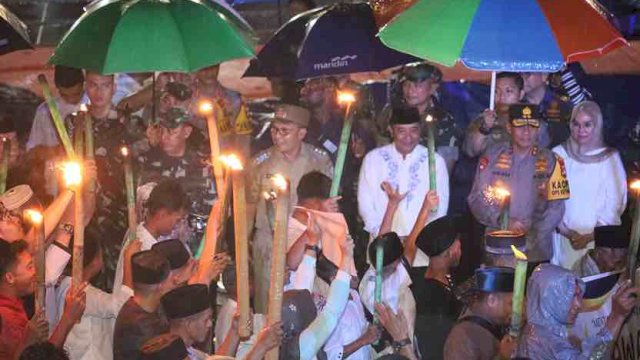 PJ Gubernur Hadiri Festival Takbiran dan Pawai Obor Kota Makassar