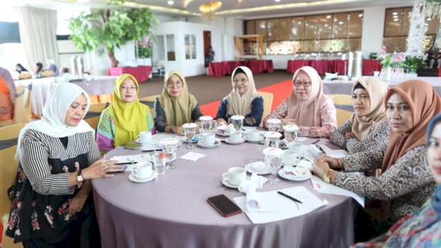 Tingkatkan Kapasitas Perempuan di Politik, Kesbangpol Makassar dan DWP Bersinergi