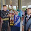 Peringati Hardiknas Pemda Luwu Berikan Penghargaan Ke Guru Berprestasi