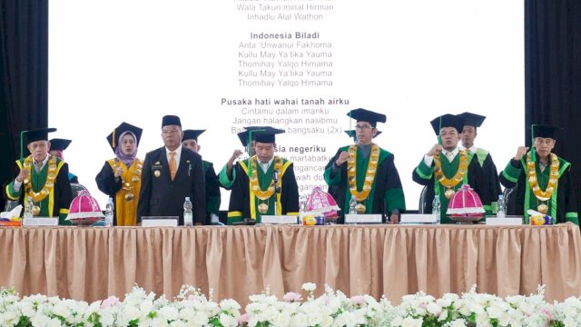 Andi Utta Hadiri Wisuda STAI Al-Gazali Bulukumba