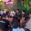 Syaharuddin Alrif dan Darmawangsyah Muin Ngopi Ngobrol Politik di Gowa