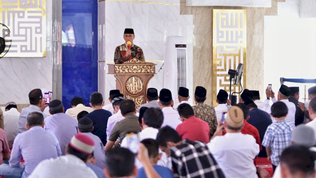 PJ Gubernur Sulsel  Prof Zudan Silaturahmi Bersama Tomas di Masjid 99 Kubah