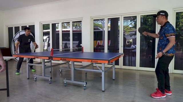 Pj Gubernur Sulsel Prof. Zudan Arif Fakrulloh Dorong Budaya Olahraga Bersama Pegawai