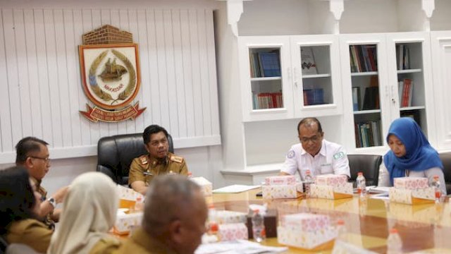 Pj Sekda Makassar Pimpin Rakor Optimalkan Pelayanan Kesehatan