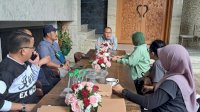 Pemkot Makassar dan IKA Unhas Bersatu Salurkan Bantuan ke Korban Banjir Luwu
