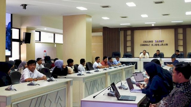 DPRD Makassar Berang, Usir Staf CV Bintang Timur dari Rapat Pansus