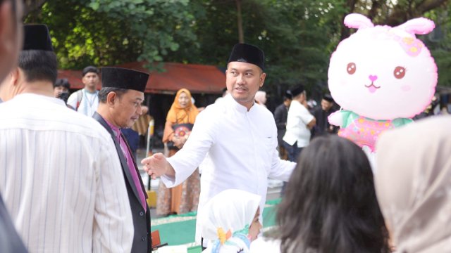 Gelar Open House, ASA Serahkan Hewan Qurban Kewarga Makassar