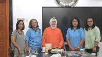 Ketua TP PKK Makassar Apresiasi Rencana Bersih-Bersih Pantai PWKI di Dermaga Kayu Bangkoa