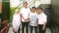 Tebus Ijazah Warga Ballaparang dengan Terharu Dengan Kepemimpinan Andi Seto&nbsp;
