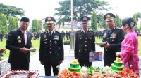 Masih Berduka, Bupati Andi Utta Tetap Hadiri Peringatan HUT ke-78 Bhayangkara