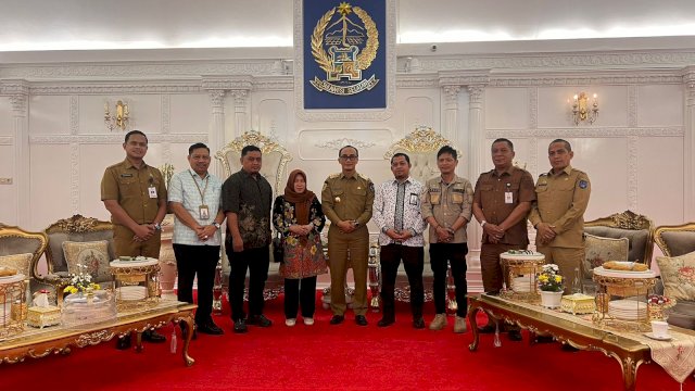 Badan Pengawas Pemilihan Umum - Ketua Bawaslu Sulsel, Mardiana Rusli, mengadakan pertemuan dengan PJ Gubernur Sulsel, Prof. Zudan Arif Fakrulloh, di Rumah aja Batan Gubernur Sulsel, Kota Makassar.&nbsp;