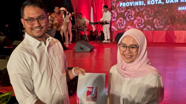 ASA dan Rezky Tampil Perdana di Hadapan Publik Setelah Resmi Diusung PSI Pilkada Makassar&nbsp;