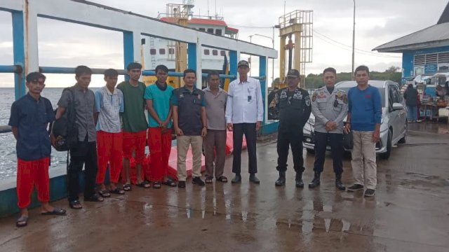 Dinas Sosial Kabupaten Selayar secara resmi memulangkan nakhoda dan lima anak buah kapal (ABK) kapal layar motor (KLM) Umayza Jaya yang merupakan korban tragedi maritim, setelah sebelumnya diinapkan selama dua malam di sebuah home stay di Jalan Jend. Sudirman, Benteng.
